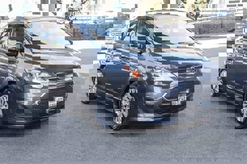 Certified 2018 Ford C-MAX SE image 3