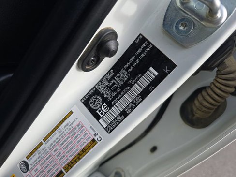 Used 2018 Toyota 4Runner SR5 image 40
