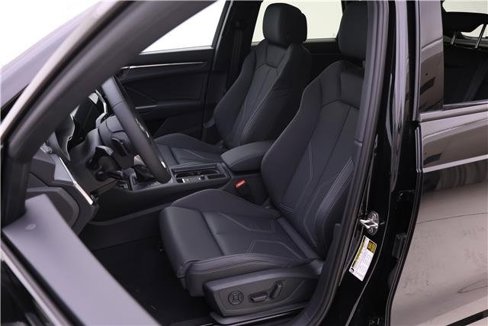 New 2025 Audi Q3 2.0T Premium w/ Convenience Package image 7