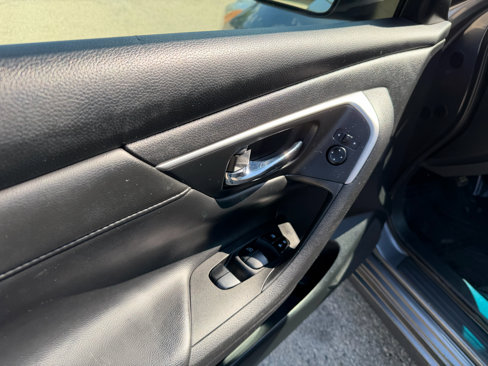 Used 2015 Nissan Altima 2.5 S w/ Special Edition Package image 10