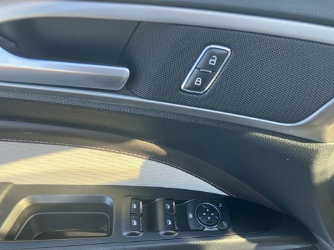 Used 2019 Ford Fusion SE w/ Equipment Group 151A image 36