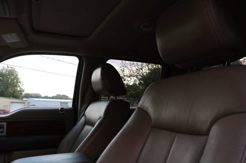 Used 2010 Ford F150 Lariat image 33