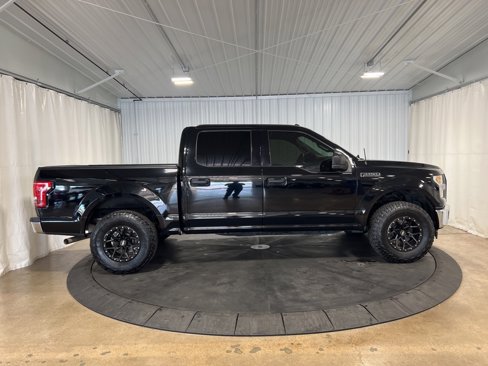 Used 2017 Ford F150 XLT image 10