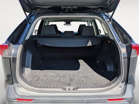 Used 2019 Toyota RAV4 XLE image 26