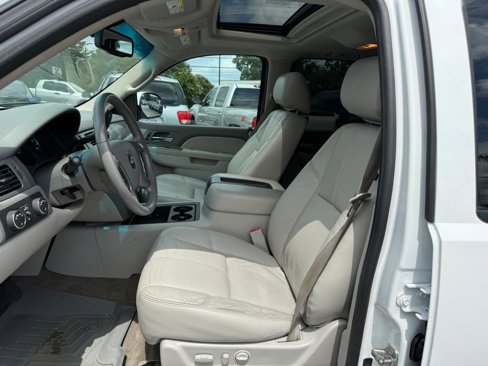 Used 2012 Chevrolet Suburban LT w/ Suspension Package, Off-Road image 9
