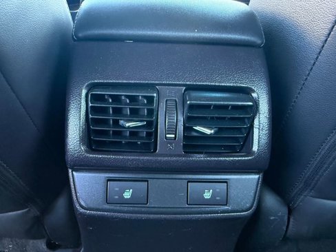 Used 2017 Subaru Legacy 2.5i Limited image 7