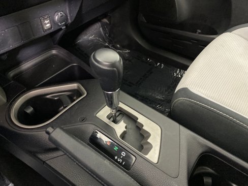 Used 2018 Toyota RAV4 XLE image 19
