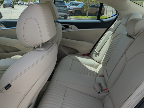 New 2026 Genesis G70 2.5T Prestige image 15