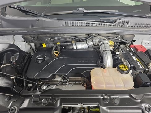 Used 2021 Buick Encore Preferred image 9