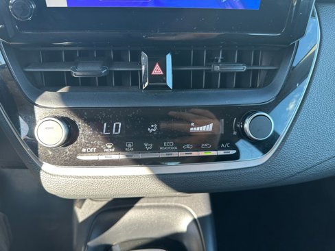 Used 2023 Toyota Corolla LE image 17