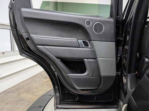 Used 2017 Land Rover Range Rover Sport image 17