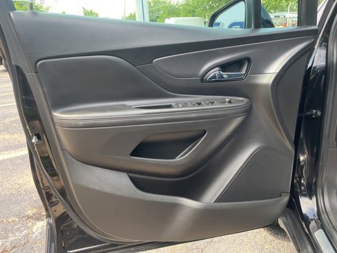 Used 2020 Buick Encore Preferred image 11
