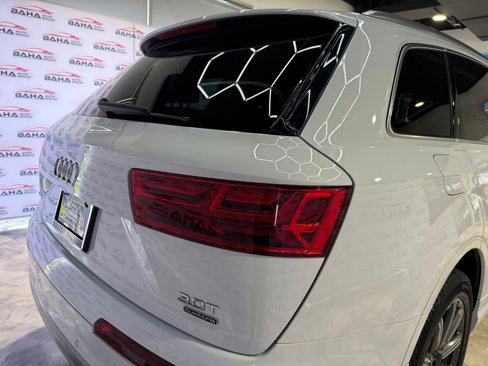 Used 2017 Audi Q7 3.0T Premium Plus image 10