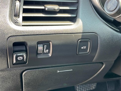 Used 2020 Chevrolet Impala LT w/ LT Convenience Package image 29