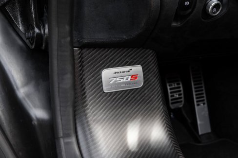 New 2025 McLaren 750S Spider image 46