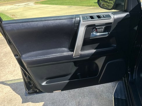 Used 2019 Toyota 4Runner SR5 Premium image 11
