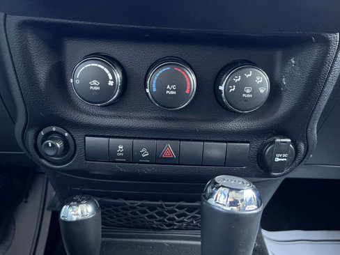 Used 2016 Jeep Wrangler Unlimited Sport w/ Quick Order Package 24S image 39