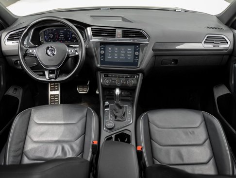 Used 2019 Volkswagen Tiguan SEL Premium R-Line image 12