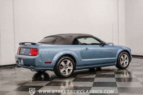 Used 2006 Ford Mustang GT image 11