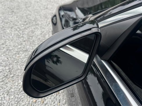 Used 2015 Mercedes-Benz C 300 Sedan image 15