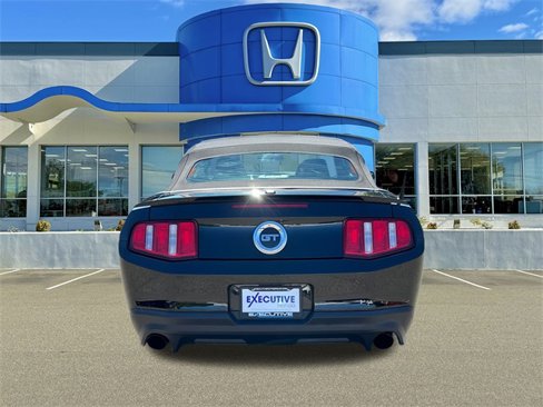 Used 2012 Ford Mustang GT Premium image 3