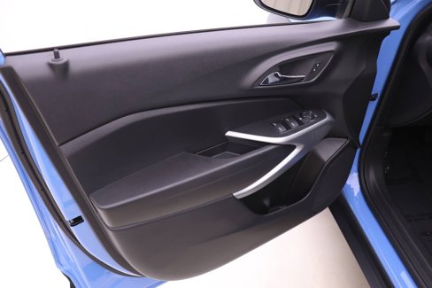 Used 2024 Chevrolet Trax RS w/ Driver Confidence Package image 9