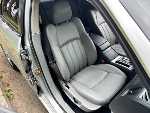 Used 2006 Chrysler 300 C w/ Navigation & Sound Group II image 13
