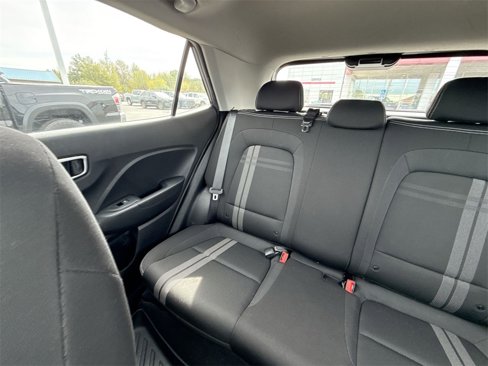 Used 2020 Hyundai Venue SEL w/ Convenience Package image 12