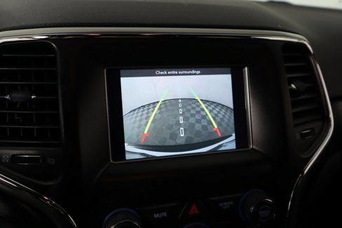 Used 2020 Jeep Grand Cherokee Laredo image 6