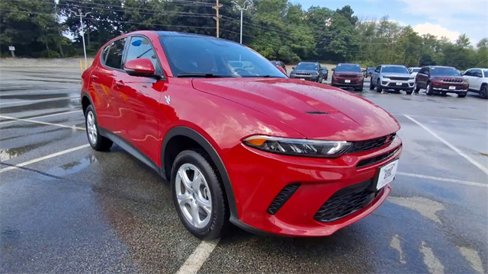 Certified 2024 Dodge Hornet GT image 2