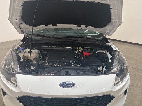 Used 2020 Ford Escape SE image 19