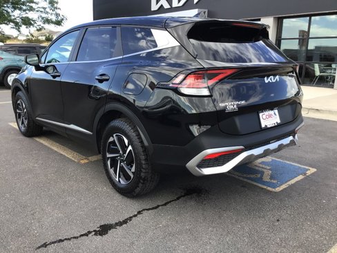 Used 2023 Kia Sportage LX image 3