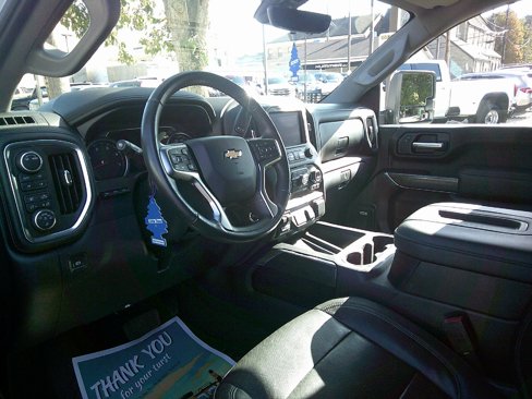 Used 2020 Chevrolet Silverado 3500 LTZ w/ LTZ Premium Package image 7