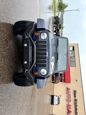 Used 2013 Jeep Wrangler Unlimited Sahara w/ Connectivity Group image 8