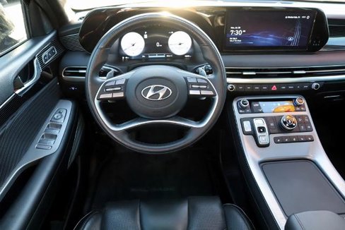 Used 2024 Hyundai Palisade Calligraphy image 17