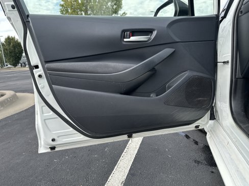 Used 2020 Toyota Corolla LE image 14
