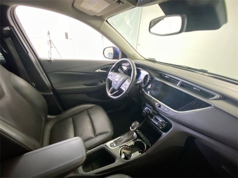 Used 2023 Buick Encore GX Essence image 15