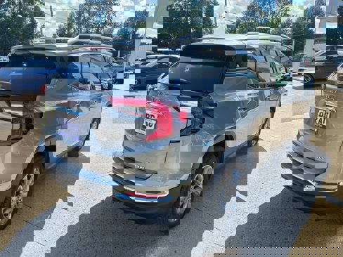 Certified 2024 GMC Terrain SLT image 6