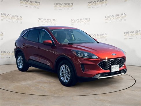 Used 2020 Ford Escape SE image 7