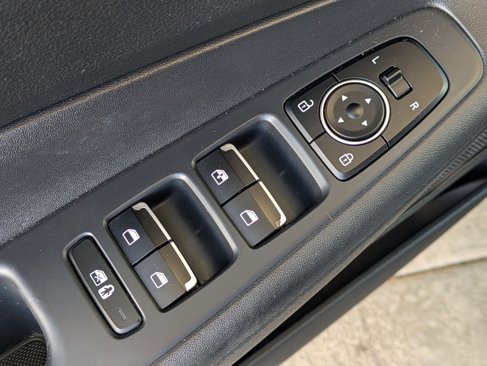Certified 2023 Hyundai Santa Fe SE image 16