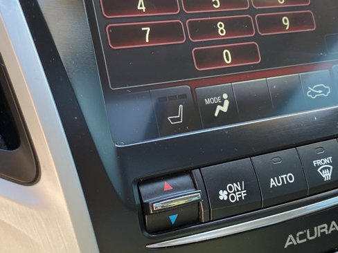 Used 2017 Acura TLX w/ Technology Package image 15
