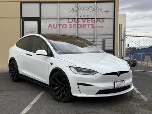 Used 2022 Tesla Model X Plaid image 3