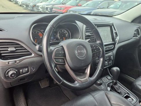 Used 2020 Jeep Cherokee Limited image 22