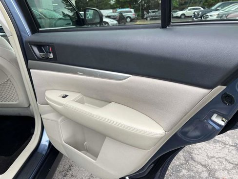 Used 2013 Subaru Outback 2.5i Premium w/ All-Weather Pkg image 28