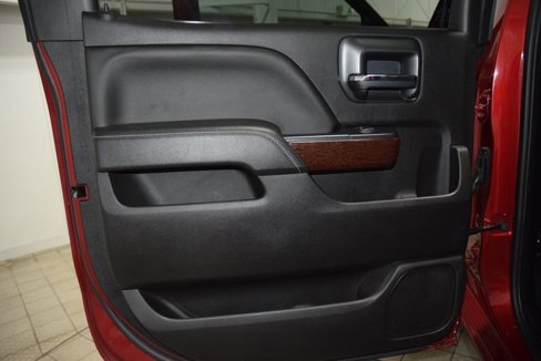 Used 2018 GMC Sierra 2500 SLE w/ SLE Preferred Package image 38