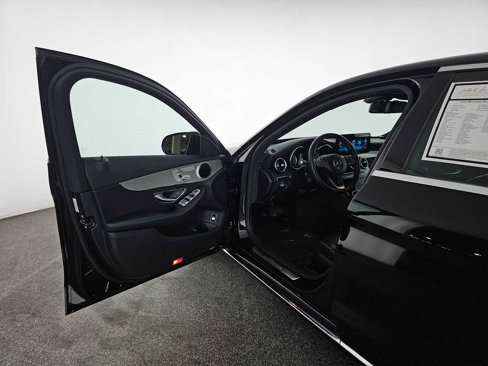 Used 2018 Mercedes-Benz C 300 Sedan w/ Premium Package image 19
