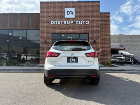 Used 2019 Nissan Rogue Sport SL w/ Premium Package image 6