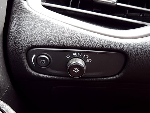 Used 2024 Chevrolet Malibu LT image 23