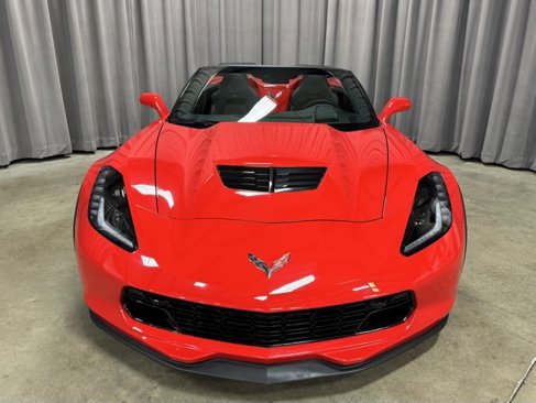 Used 2016 Chevrolet Corvette Z06 w/ 3LZ Preferred Equipment Group image 2