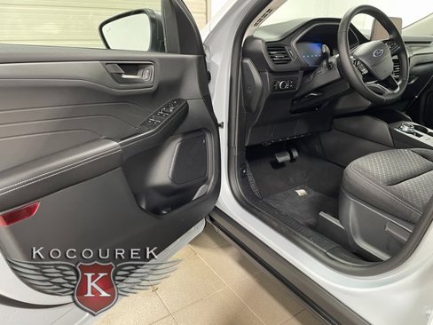 New 2025 Ford Escape Active image 10